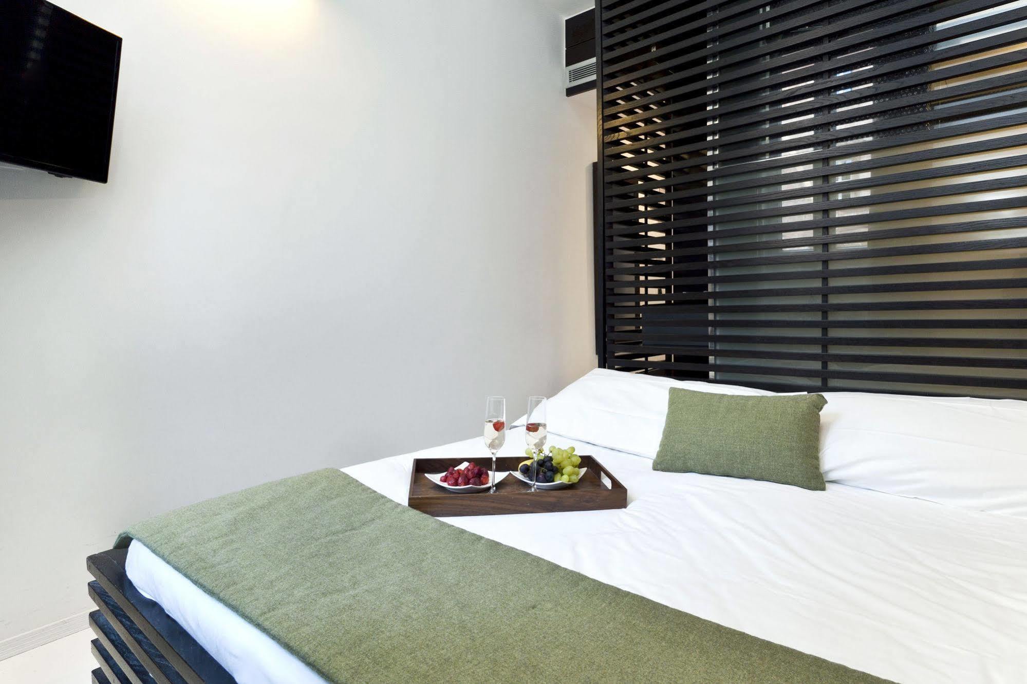 Navona Suites Рим Экстерьер фото